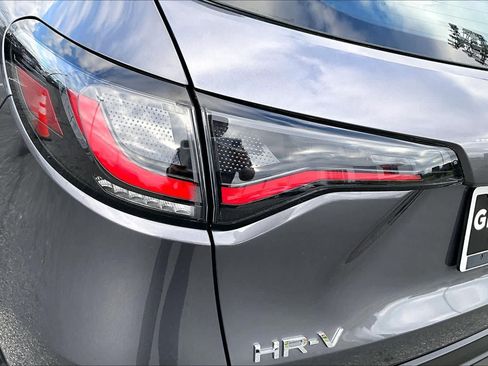 Used 2024 Honda HR-V LX image 28
