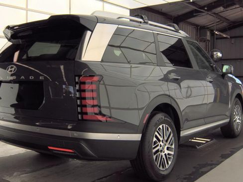 Certified 2026 Hyundai Palisade SEL FWD image 3