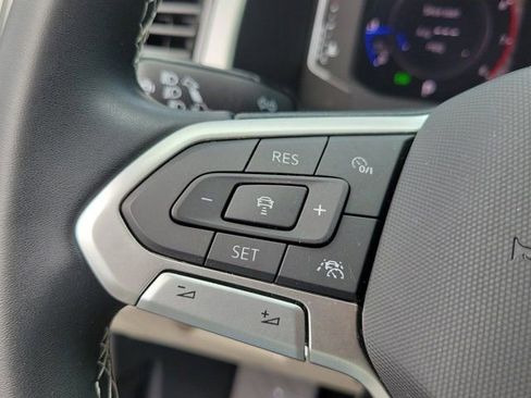 Used 2022 Volkswagen Atlas SEL AWD/4WD image 24
