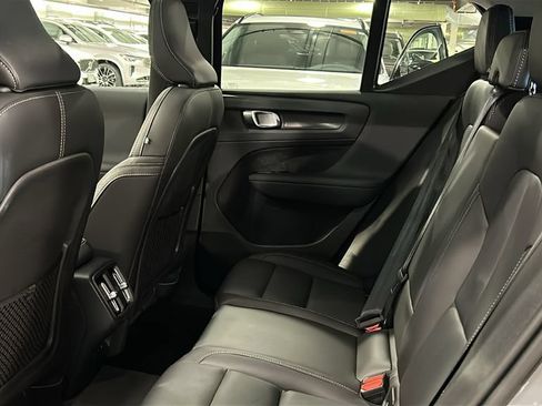 Certified 2026 Volvo XC40 B5 Plus AWD/4WD image 24