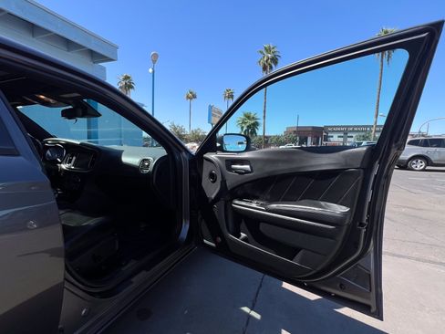 Used 2015 Dodge Charger R/T w/ Premium Group RWD image 15