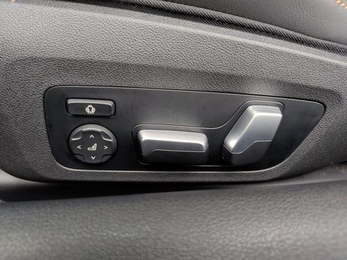 Used 2023 BMW M8 Competition w/ M Driver's Package image 30