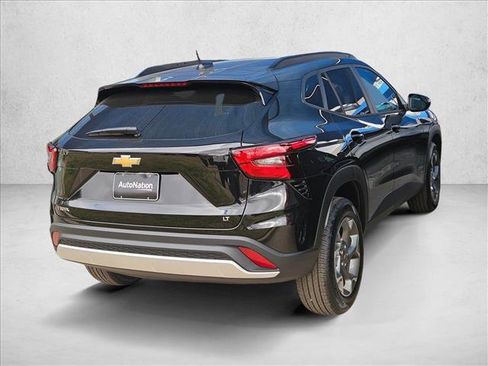 New 2026 Chevrolet Trax LT w/ Sunroof Package image 4