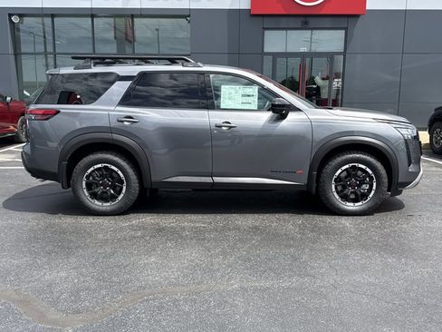 New 2026 Nissan Pathfinder Rock Creek w/ Rock Creek Premium Package AWD/4WD image 2