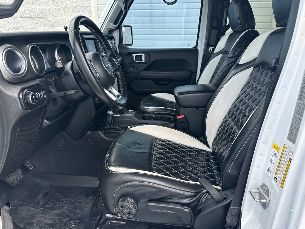 Used 2020 Jeep Gladiator Overland AWD/4WD image 12