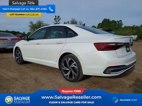 Used 2025 Volkswagen Jetta SEL FWD image 3