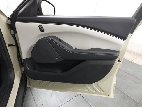 Used 2025 Ford Mustang Mach-E Premium AWD/4WD image 32