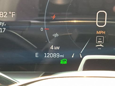 Certified 2024 Cadillac Lyriq Luxury AWD/4WD image 11
