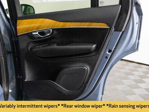 Used 2021 Volvo XC90 T6 Momentum w/ Protection Package image 42