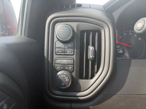 Used 2022 Chevrolet Silverado 1500 Custom AWD/4WD image 14
