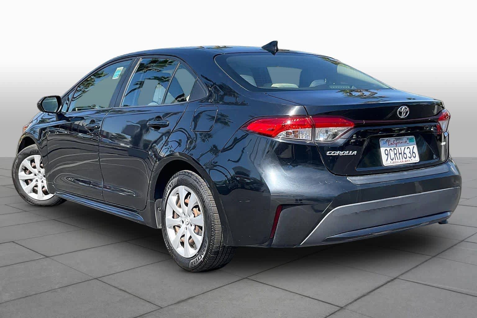 Used 2020 Toyota Corolla LE FWD image 11