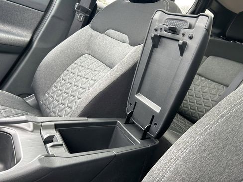 New 2026 Nissan Kicks SV w/ SV Premium Package image 38