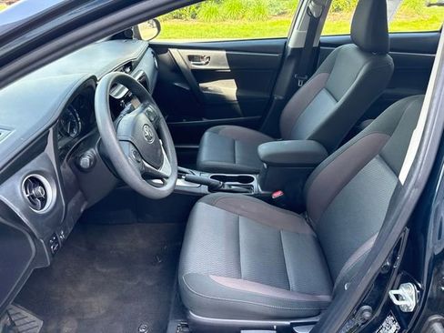 Used 2019 Toyota Corolla LE FWD image 24