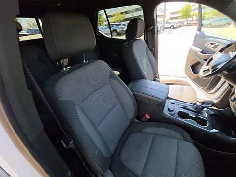 Used 2023 Chevrolet Traverse LT AWD/4WD image 30