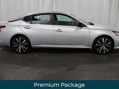 Certified 2020 Nissan Altima 2.5 SR w/ Premium Package AWD/4WD image 2