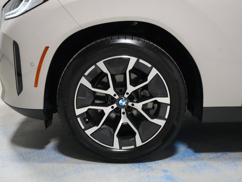 Used 2026 BMW X3 xDrive30 w/ Premium Package image 33