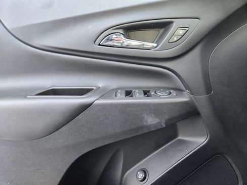 Used 2024 Chevrolet Equinox LT image 19