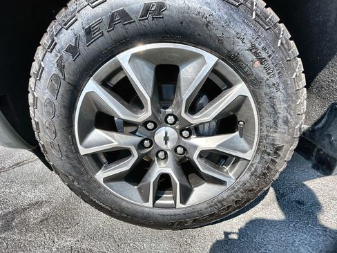 Used 2023 Chevrolet Silverado 1500 RST image 32