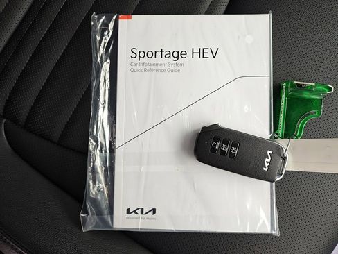 Used 2025 Kia Sportage SX Prestige image 43