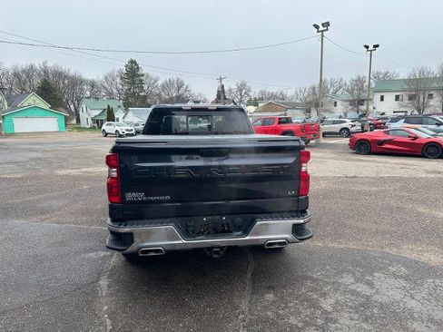 Used 2023 Chevrolet Silverado 1500 LT w/ Z71 Off-Road Package image 5