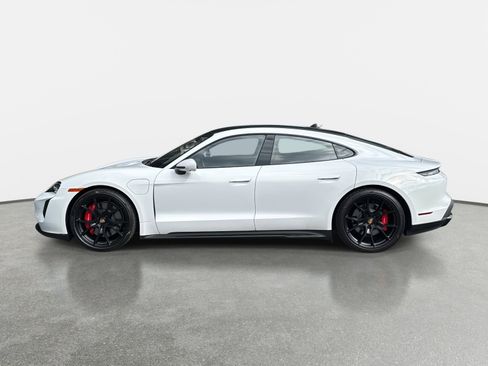 Used 2024 Porsche Taycan GTS image 7