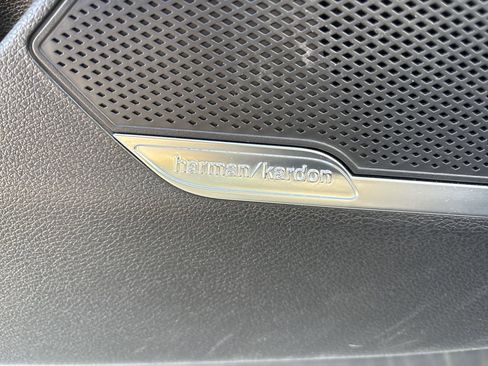 Used 2024 Kia Sportage SX image 16