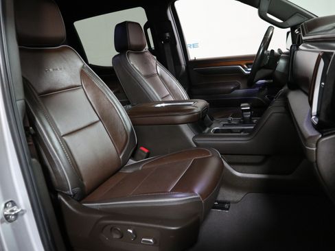 Used 2022 GMC Sierra 1500 Denali w/ Technology Package AWD/4WD image 19