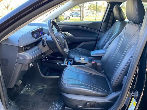 Used 2021 Ford Mustang Mach-E Premium image 37