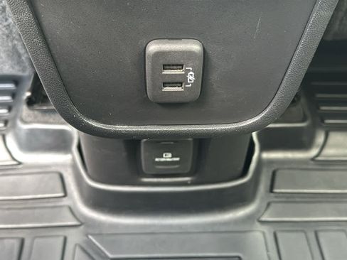 Certified 2023 Chevrolet Equinox RS AWD/4WD image 26