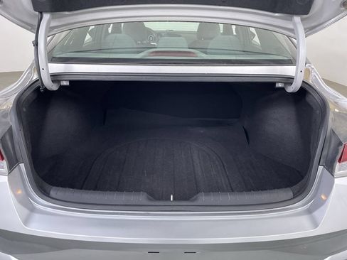 Used 2021 Hyundai Elantra SEL w/ Convenience Package FWD image 20