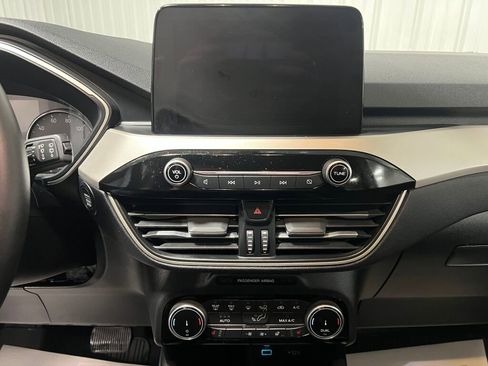 Used 2022 Ford Escape SEL image 8