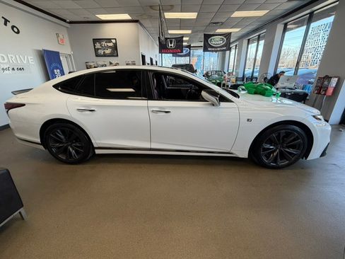 Used 2018 Lexus LS 500 F Sport w/ Accessory Package (Z1) image 17