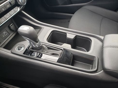 Certified 2025 Nissan Sentra S image 33