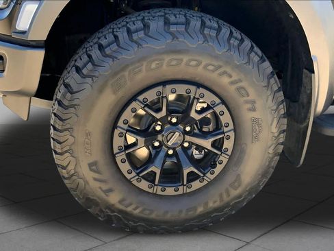 Used 2023 Ford F150 Raptor w/ Raptor 37 Performance Package AWD/4WD image 10