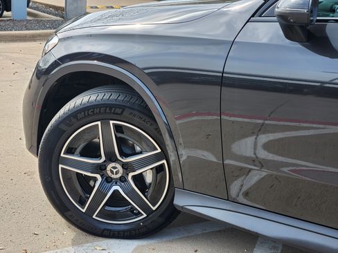 Certified 2025 Mercedes-Benz GLC 300 4MATIC image 6