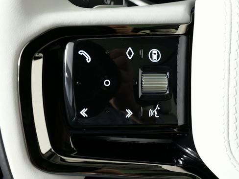 Used 2025 Land Rover Range Rover Sport Autobiography image 46