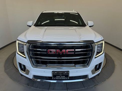 Used 2024 GMC Yukon SLT w/ SLT Luxury Package image 13