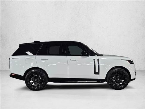 Used 2023 Land Rover Range Rover SE AWD/4WD image 4
