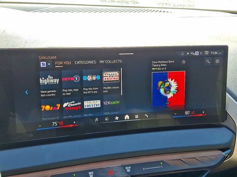 Used 2025 BMW X3 xDrive30i w/ Premium Package image 17