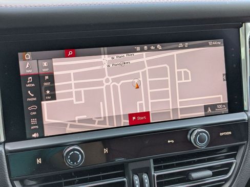 New 2026 Porsche Macan image 18