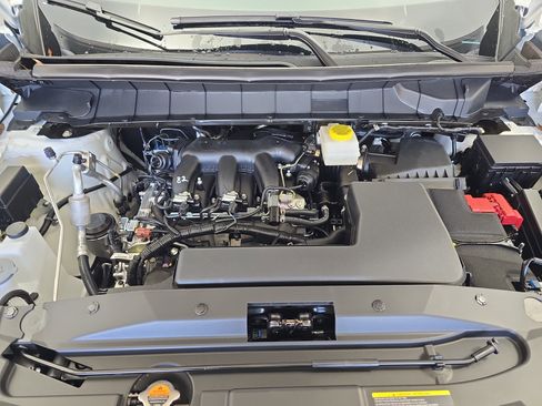 New 2025 Nissan Pathfinder SL image 31