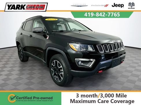 Certified 2019 Jeep Compass Trailhawk w/ Cold Weather Group AWD/4WD image 1