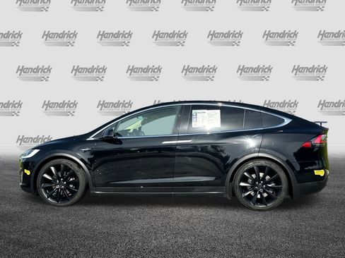 Used 2019 Tesla Model X image 8