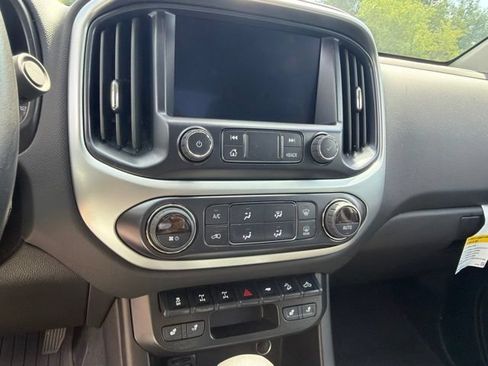 Used 2022 Chevrolet Colorado ZR2 AWD/4WD image 4