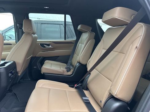 Used 2021 Chevrolet Tahoe Premier RWD image 12