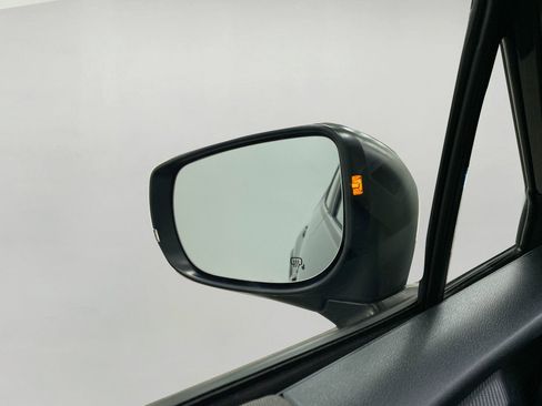 Used 2024 Subaru Crosstrek 2.0i Premium image 19