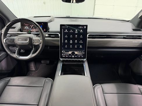 Used 2025 GMC Sierra EV Denali image 13