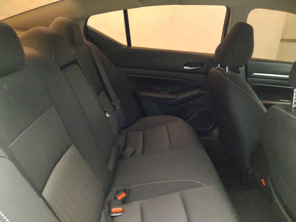 Used 2022 Nissan Altima 2.5 SV FWD image 19