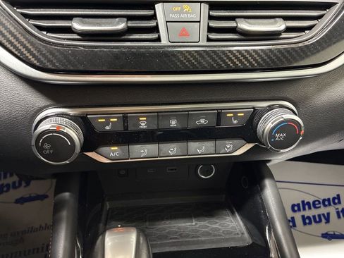 Used 2024 Nissan Altima 2.5 SR w/ SR Premium Package image 19