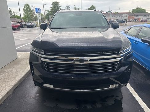 Used 2023 Chevrolet Tahoe LT w/ Luxury Package AWD/4WD image 16
